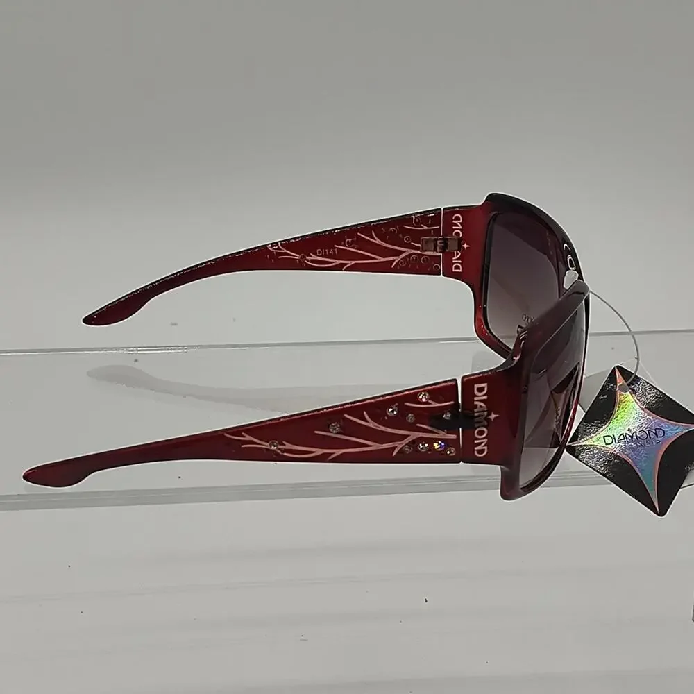 Diamond eyewear womens red square